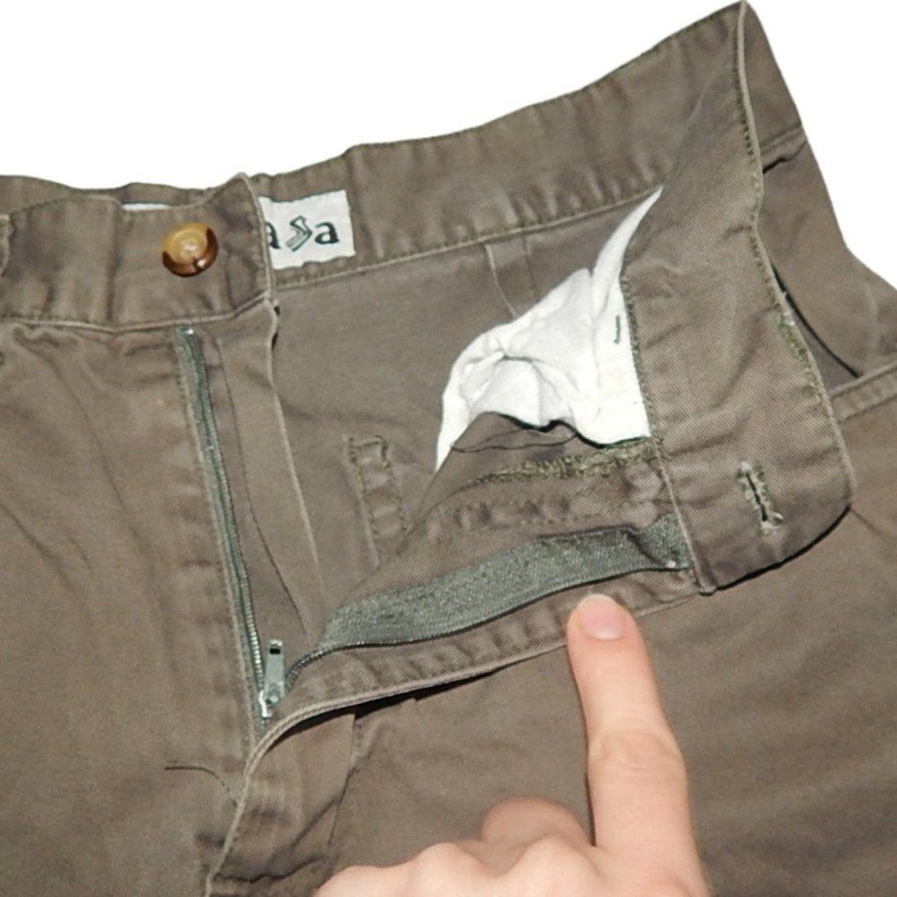 QUEPASA junior's size 3 brown with green tint vintage 100% cotton cargo shorts - Picture 2 of 6